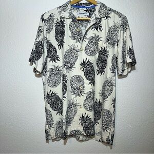 Tommy Bahama Pineapple Silk Shirt Sz Small Short Sleeve Hawaiian Cream and Black